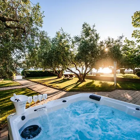 Sonik Villa Zara