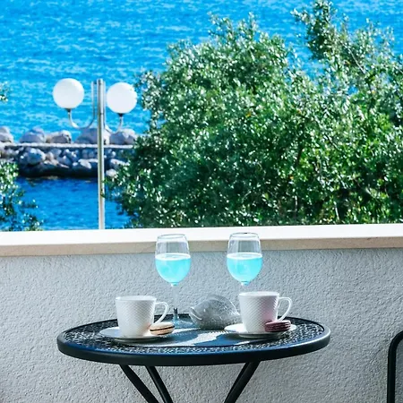 Sonik Villa *